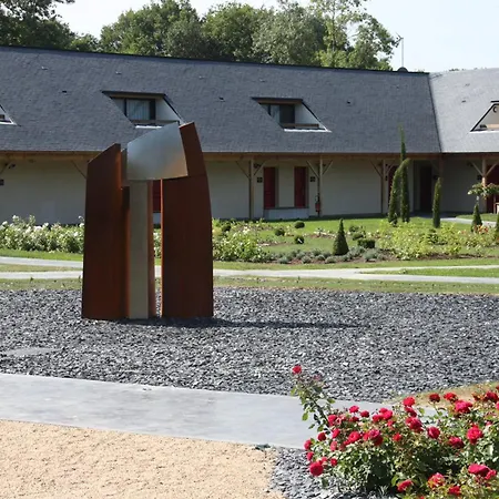 Отель Loire & Sens Juigne-sur-Loire
