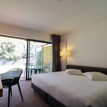 מלון Loire & Sens 4*