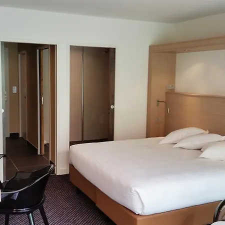 Loire & Sens 4* Juigne-sur-Loire