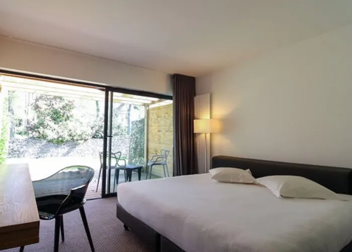Hotel Loire & Sens 4*