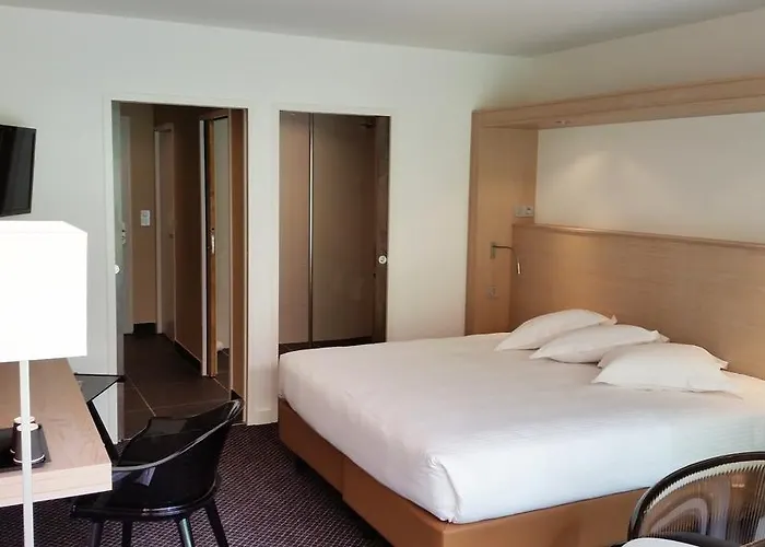 Loire & Sens 4* Juigne-sur-Loire